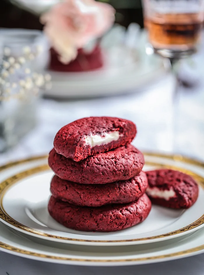 KIRMIZI KADİFE  KURABİYELER 