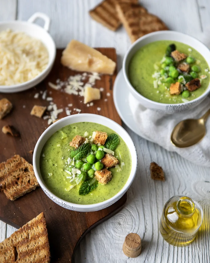 NANELİ BEZELYE ÇORBASI