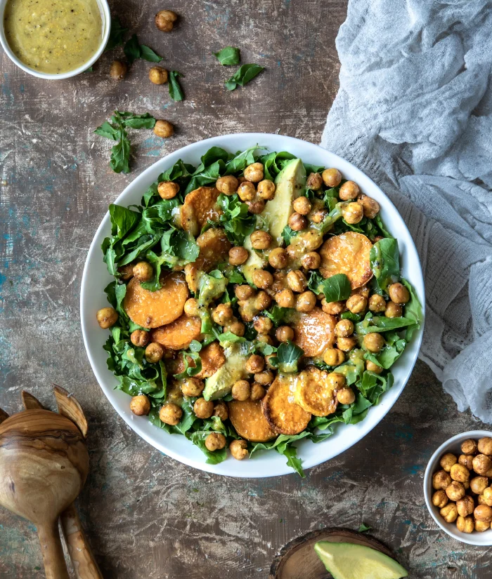 NOHUTLU TATLI PATATESLİ SALATA