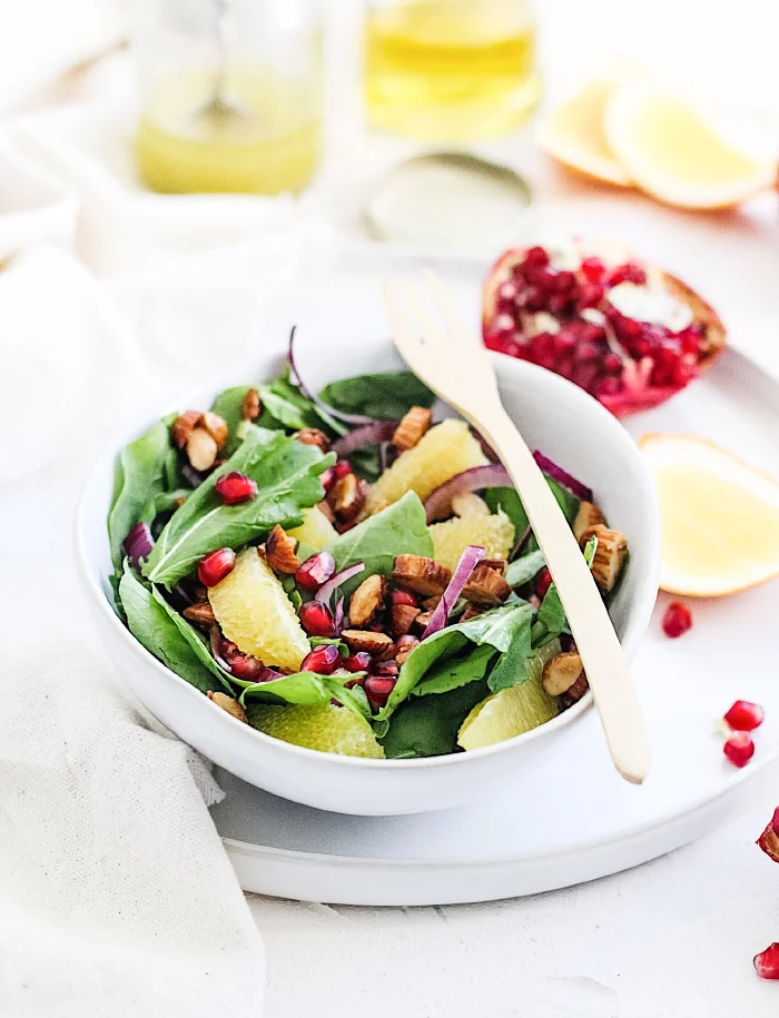 PORTAKALLI BADEMLİ ROKA SALATASI