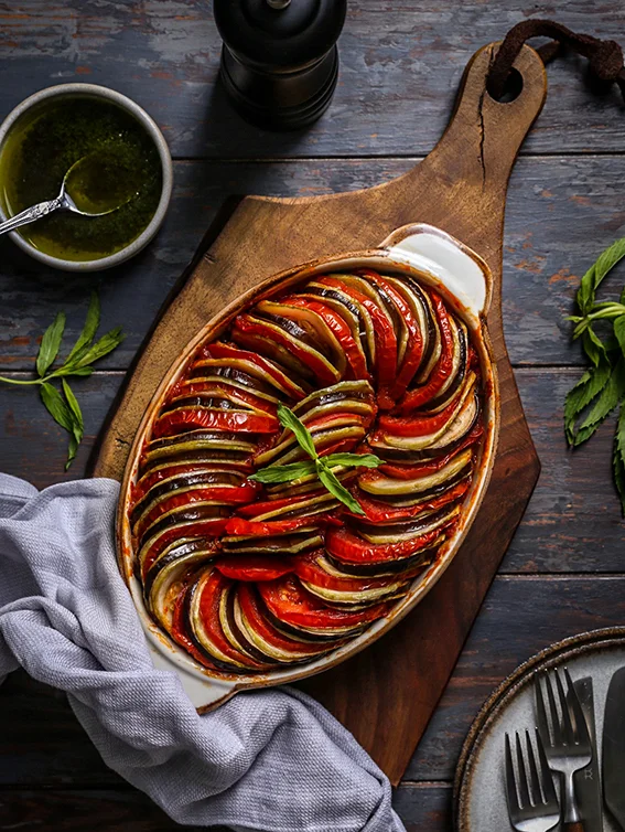 RATATOUILLE, taze bakla fava üzerinde
