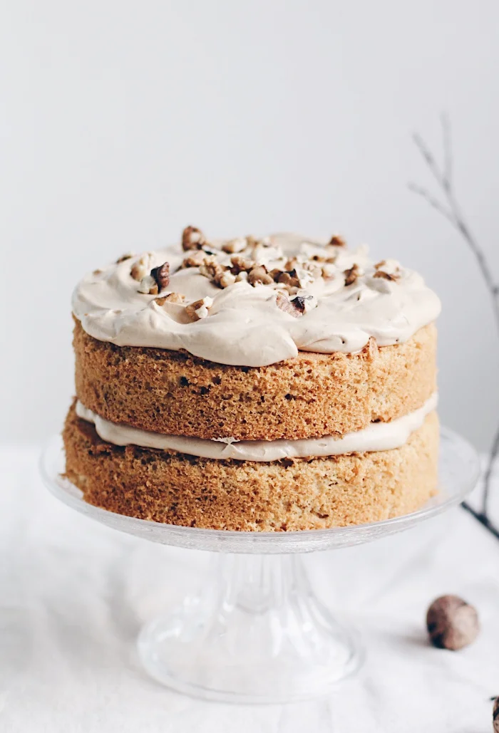 KAHVELİ, CEVİZLİ VICTORIA KEK